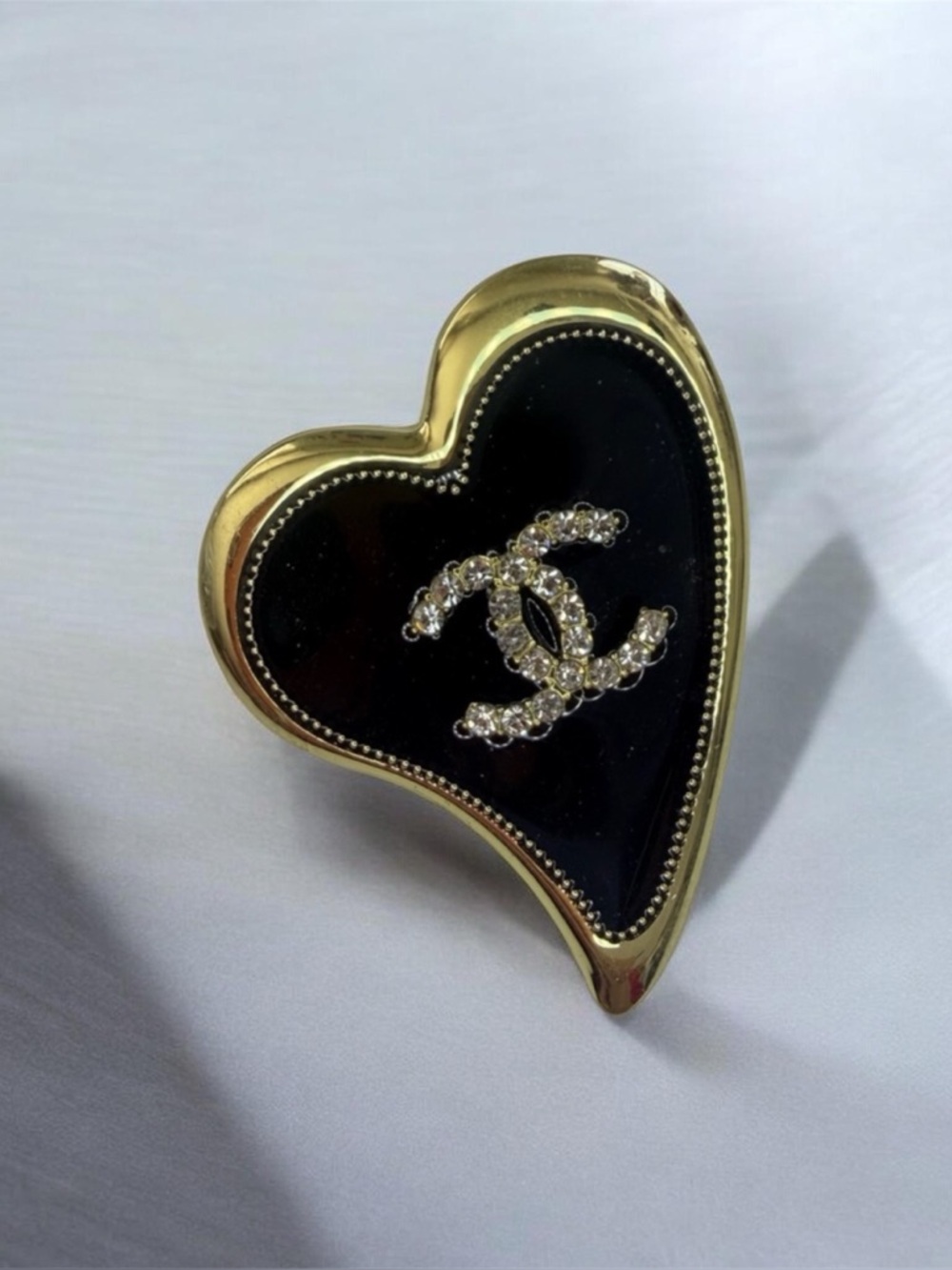 CHANEL Pin Brooch Coco Mark Heart Motif GP Rhinestone Gold Black EUC 2021K - Picture 8 of 9